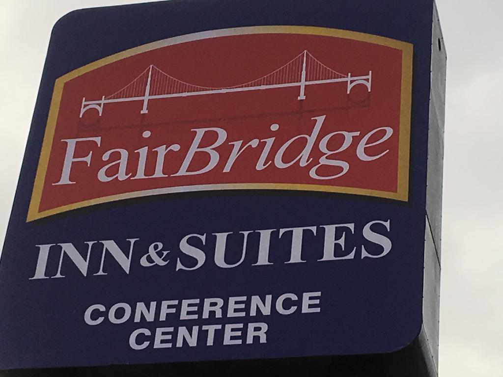 Fairbridge Hotel & Conference Center Yakima Exterior photo